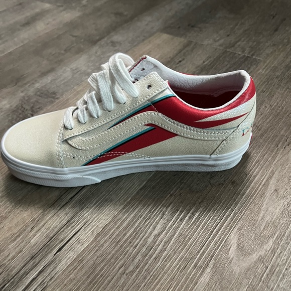 Vans old stool shoes